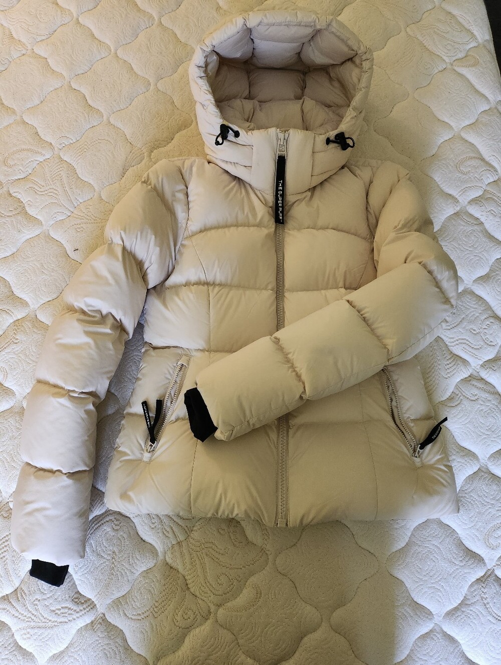 Light Cream Puffer Jacket with Hood